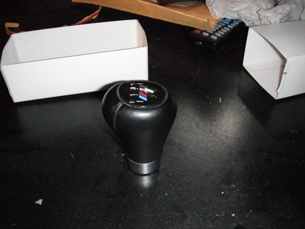 E36 ZHP and wood grain shift knobs