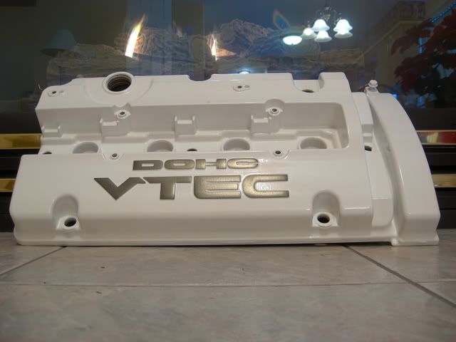 http://i185.photobucket.com/albums/x153/crazyz250/ValveCover.jpg