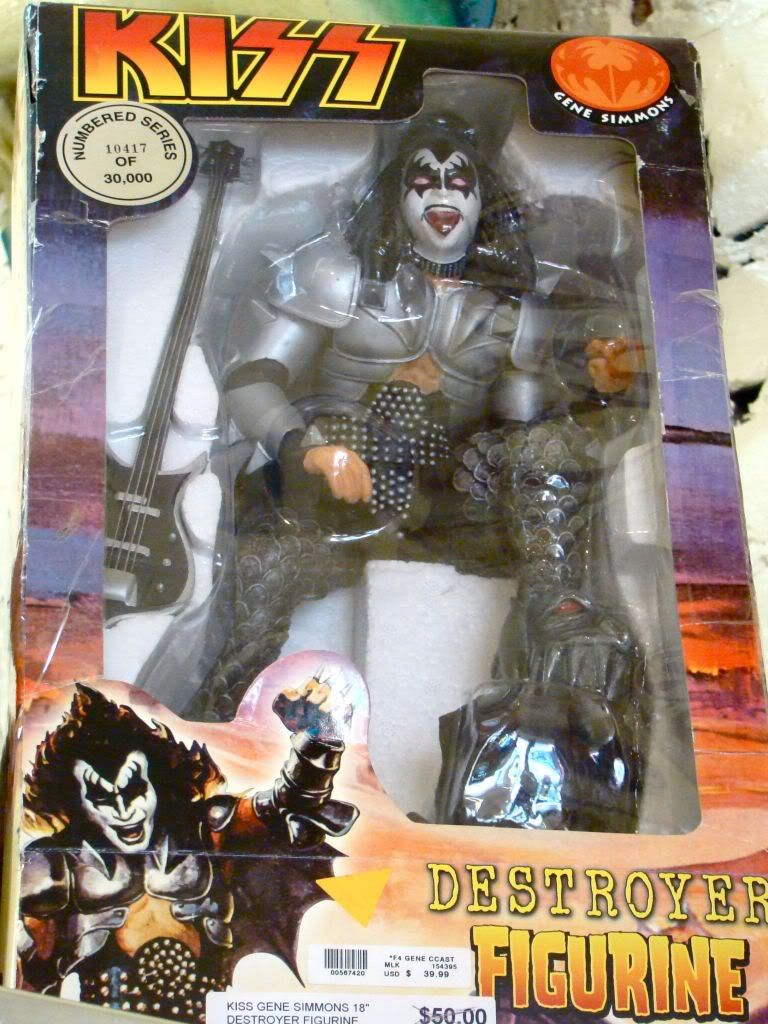 figurine at division gold 