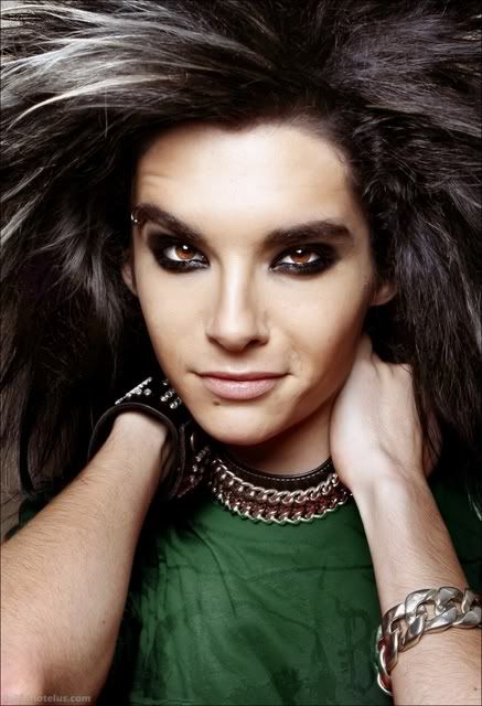 bill kaulitz hairstyle. I just like his old hair style