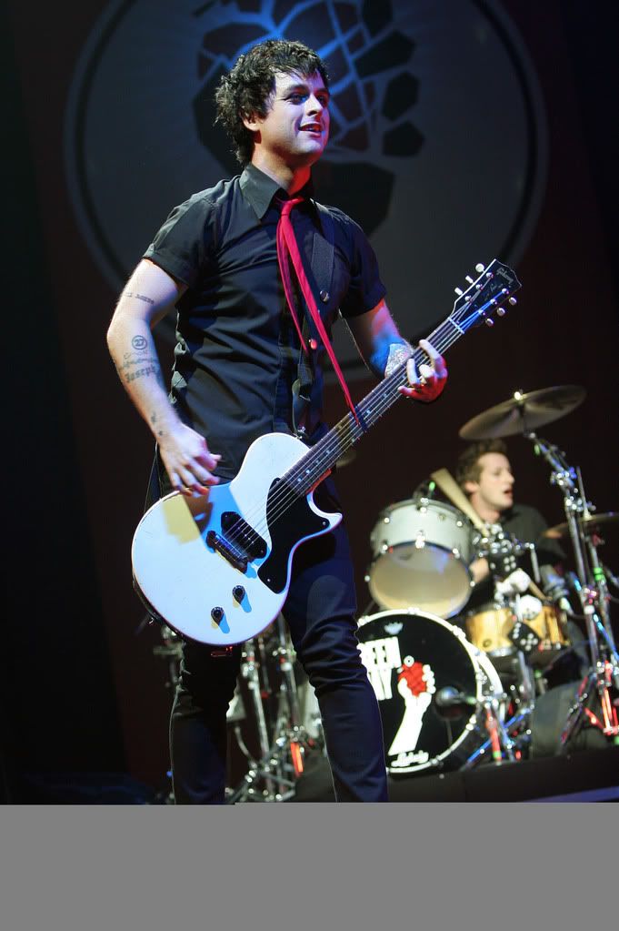 234840_2005-01-19_-_Green_Day_Live_.jpg