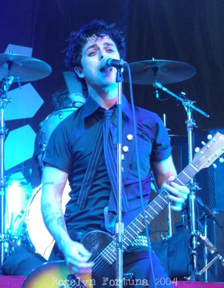 Billie_Joe_Armstrong___Blue_by_cmkl.jpg