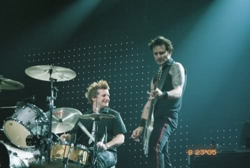 Green_Day--large-msg-120206706054.jpg