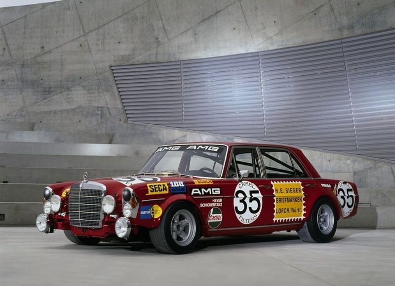 1971-Mercedes-Benz-300SEL-68-AMG_zps4d20