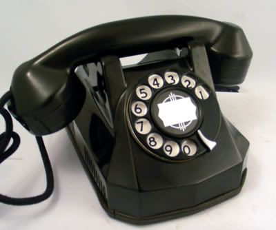 TelephoneAutomaticElectric1940s.jpg