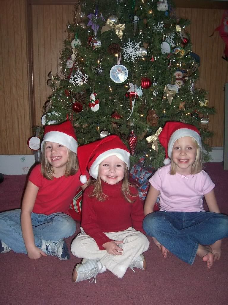 Girls with Christmas Tree
