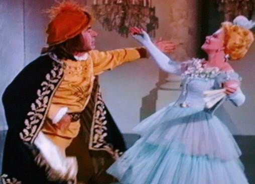 Howells%20Dance%20-%20Trelanes%20cape_zpsgjadvq1w.jpg