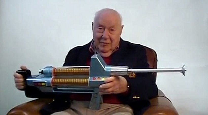 l%20P452_2%20Reuben%20Klamer%20rifle%20creator_zpshhctlpif.jpg