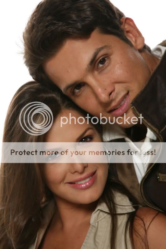 http://i185.photobucket.com/albums/x212/telenovelasfans/Y%20Los%20Declaro%20Marido%20Y%20Mujer/Grupo_YLDMYM2031.jpg